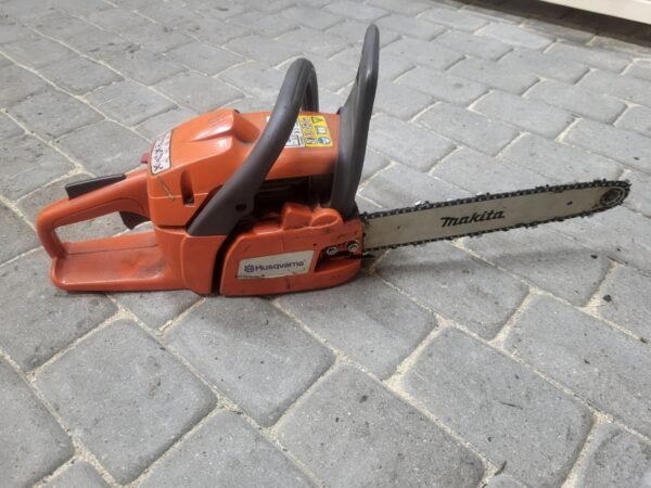 Husqvarna 236 - Image 2