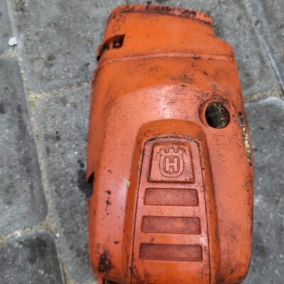 Husqvarna 555 Korpuso dangtelis