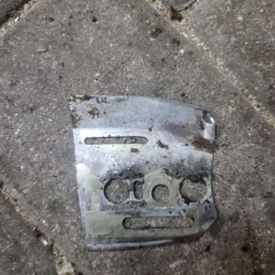 STIHL MS270 Grandinės juostos tvirtinimo plokštelė