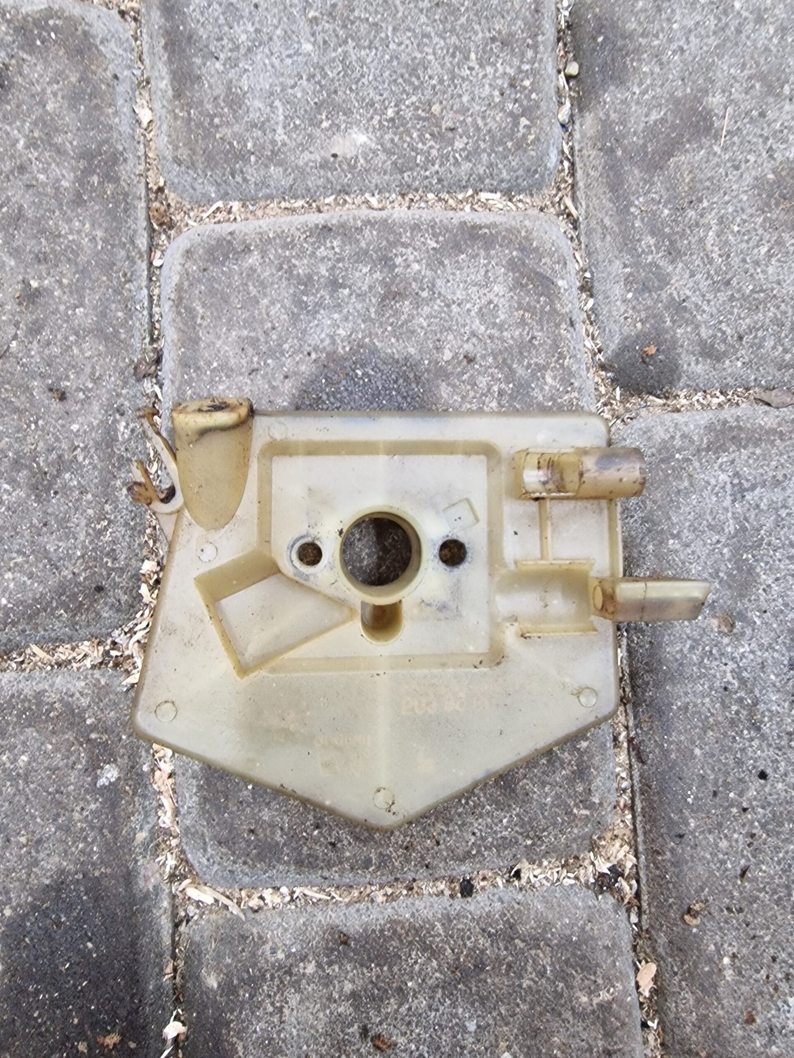 Husqvarna 55 Oro filtro apatinė dalis, laikiklis