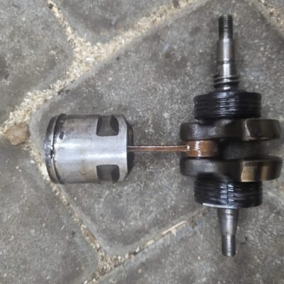 Husqvarna 236 Alkūninis velenas su stūmuokliu