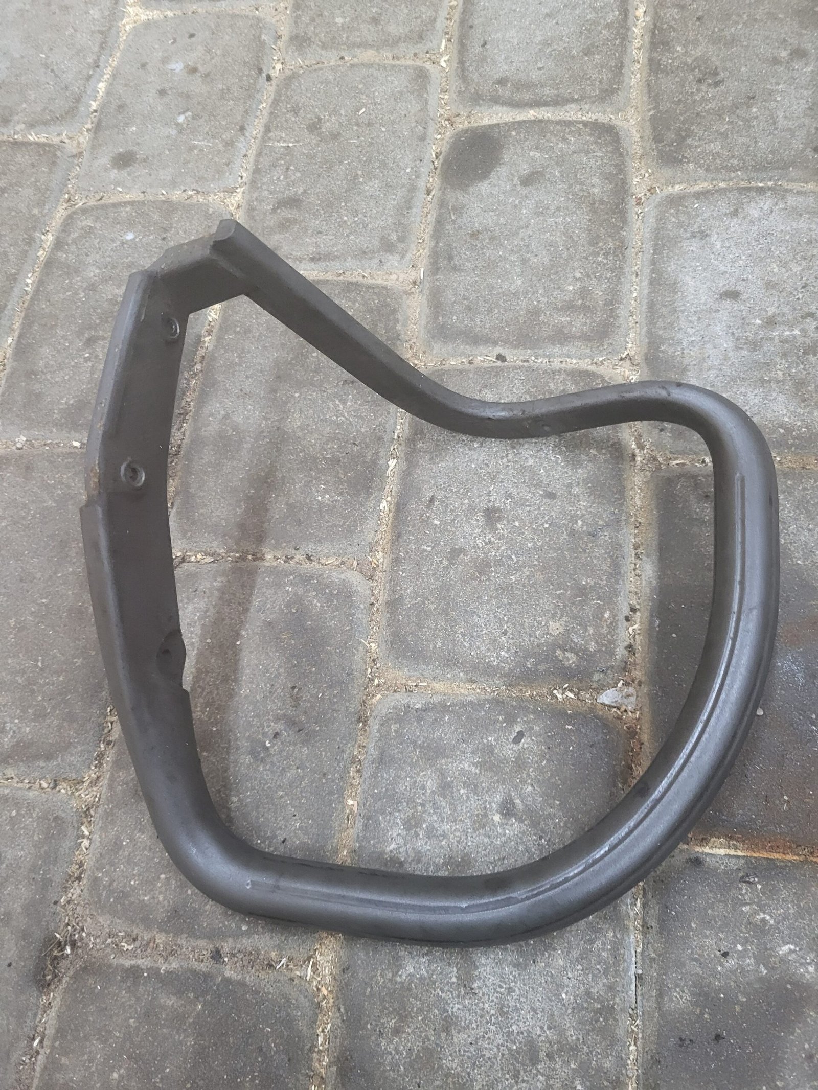 Husqvarna 236 Priekinė rankena