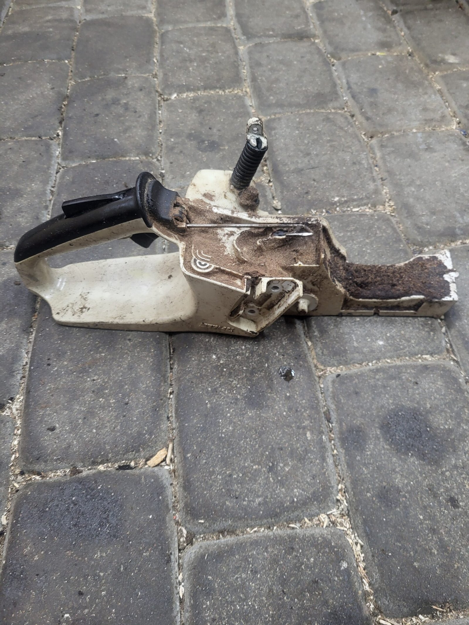 STIHL MS261 Kuro bakas - Image 2