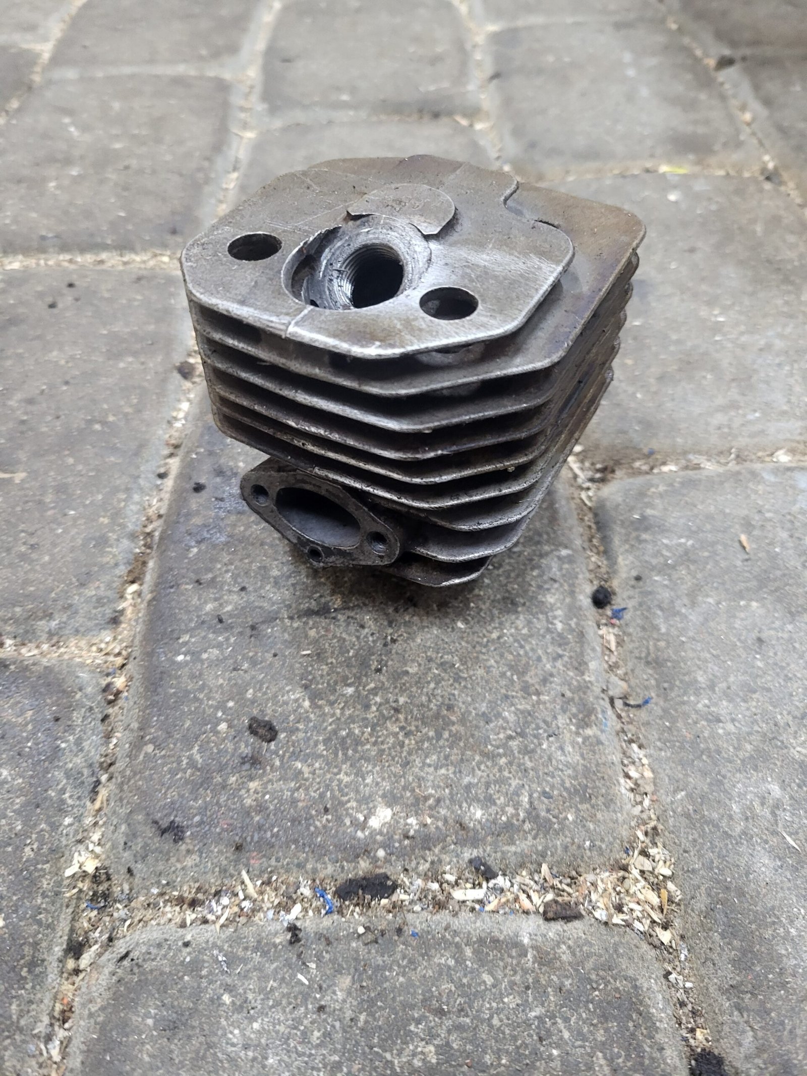 Husqvarna 234 Cilindras