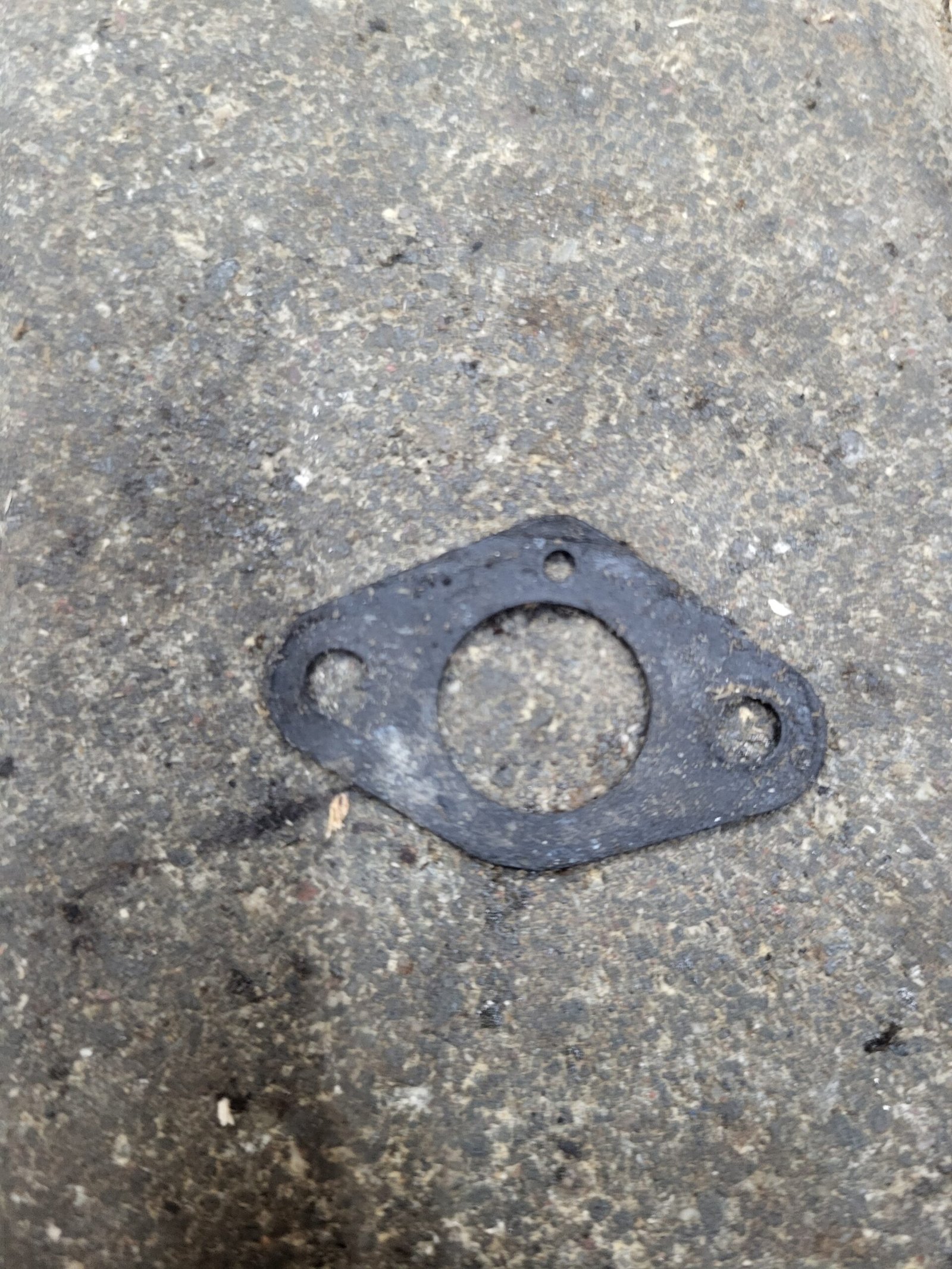 Husqvarna 234 Karbiuratoriaus tarpinė