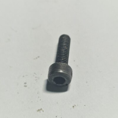 Husqvarna 234, 242 Jonsered 451 Varžtas 16mm