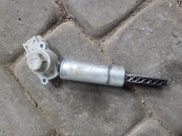 STIHL TS420 Diržo įtempėjas