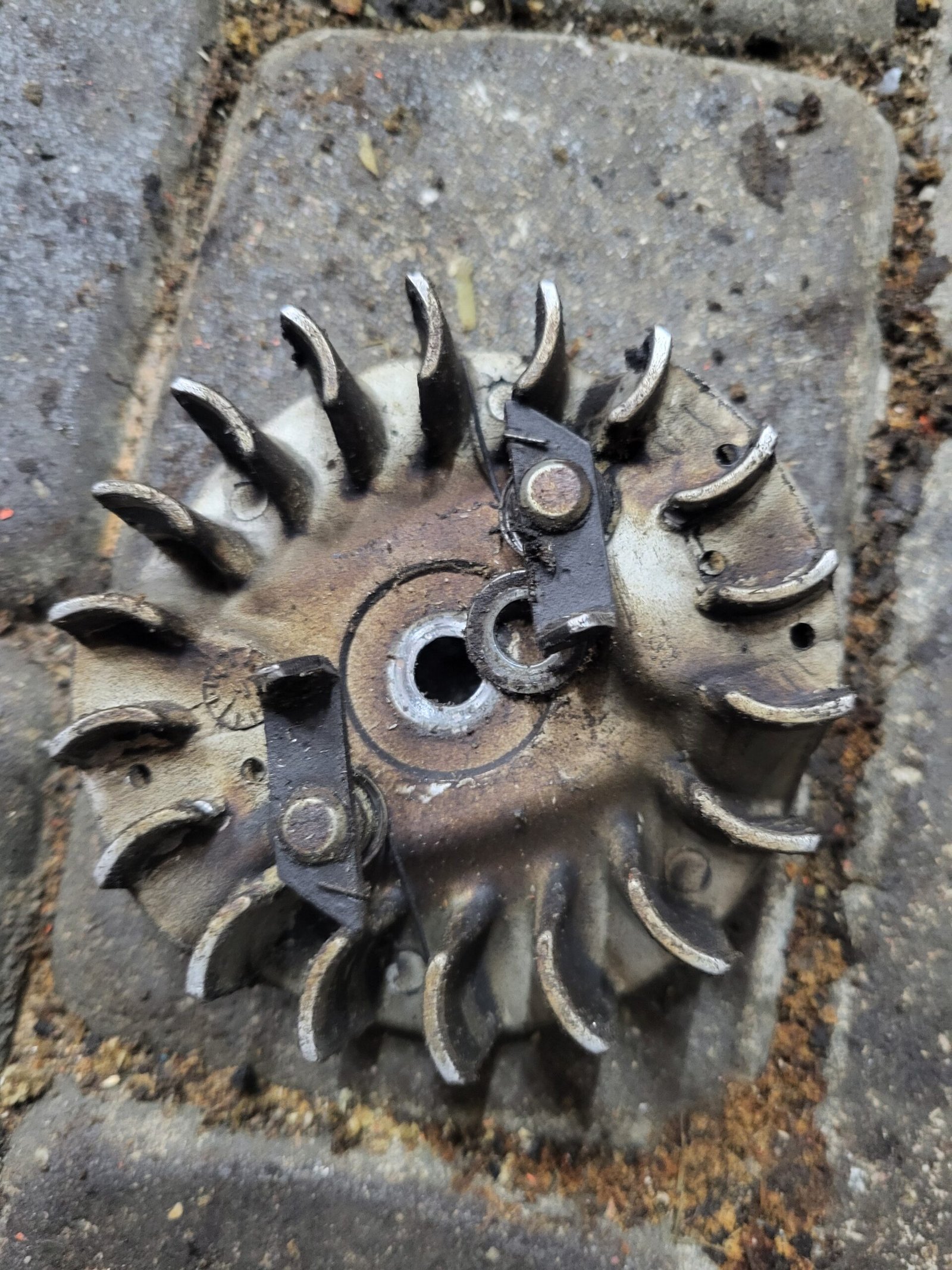 Husqvarna 45 Smagratis