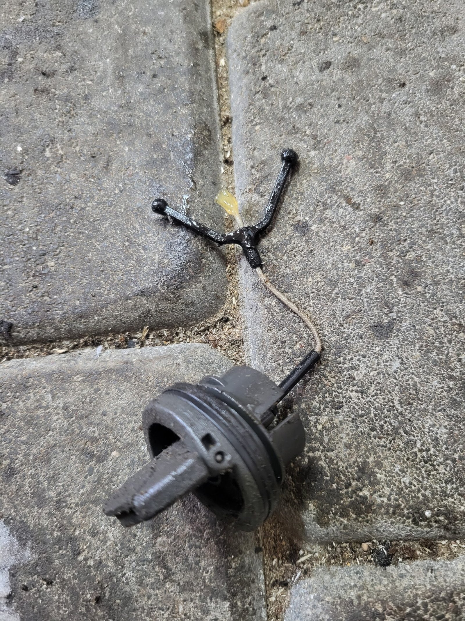 Husqvarna 445 Kuro bako kamštis