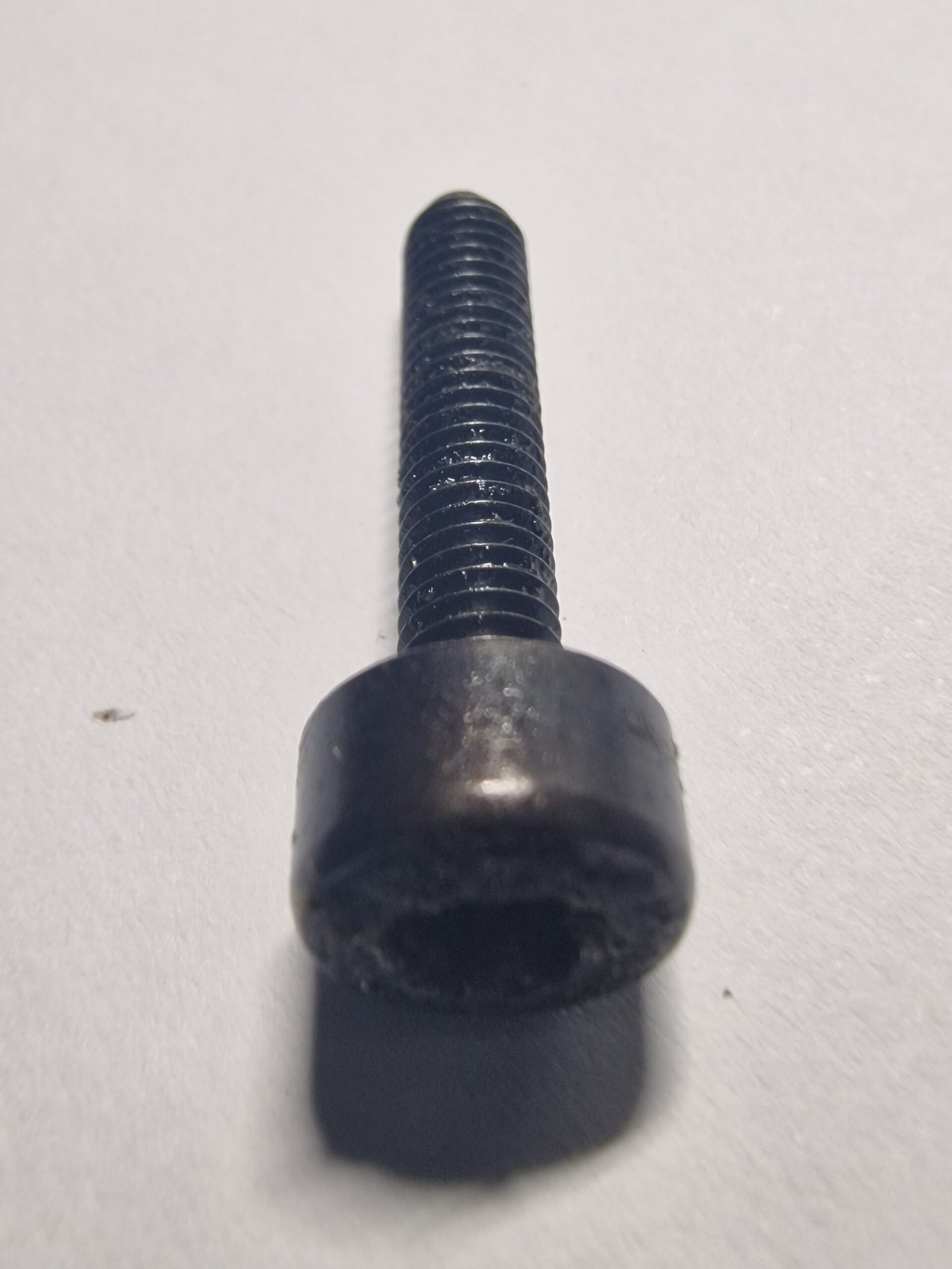 Husqvarna 40 Varžtas 22mm