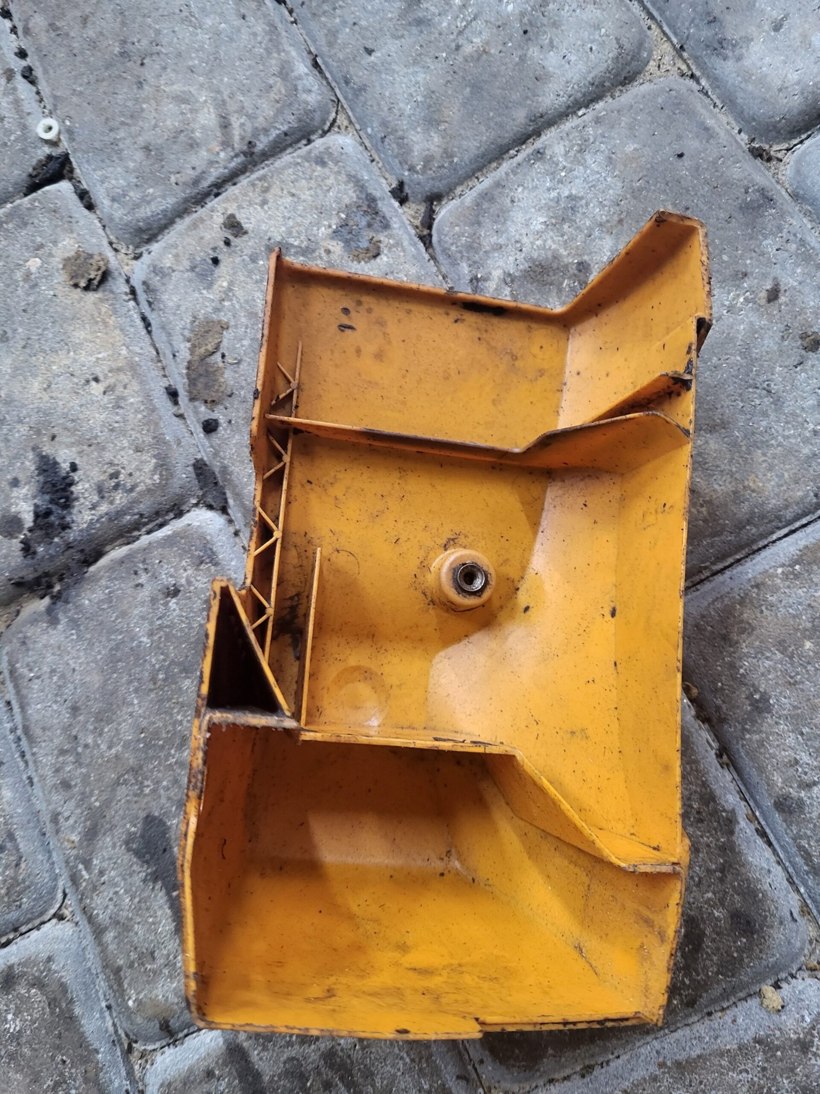 Husqvarna 40 Korpuso dangtelis - Image 2