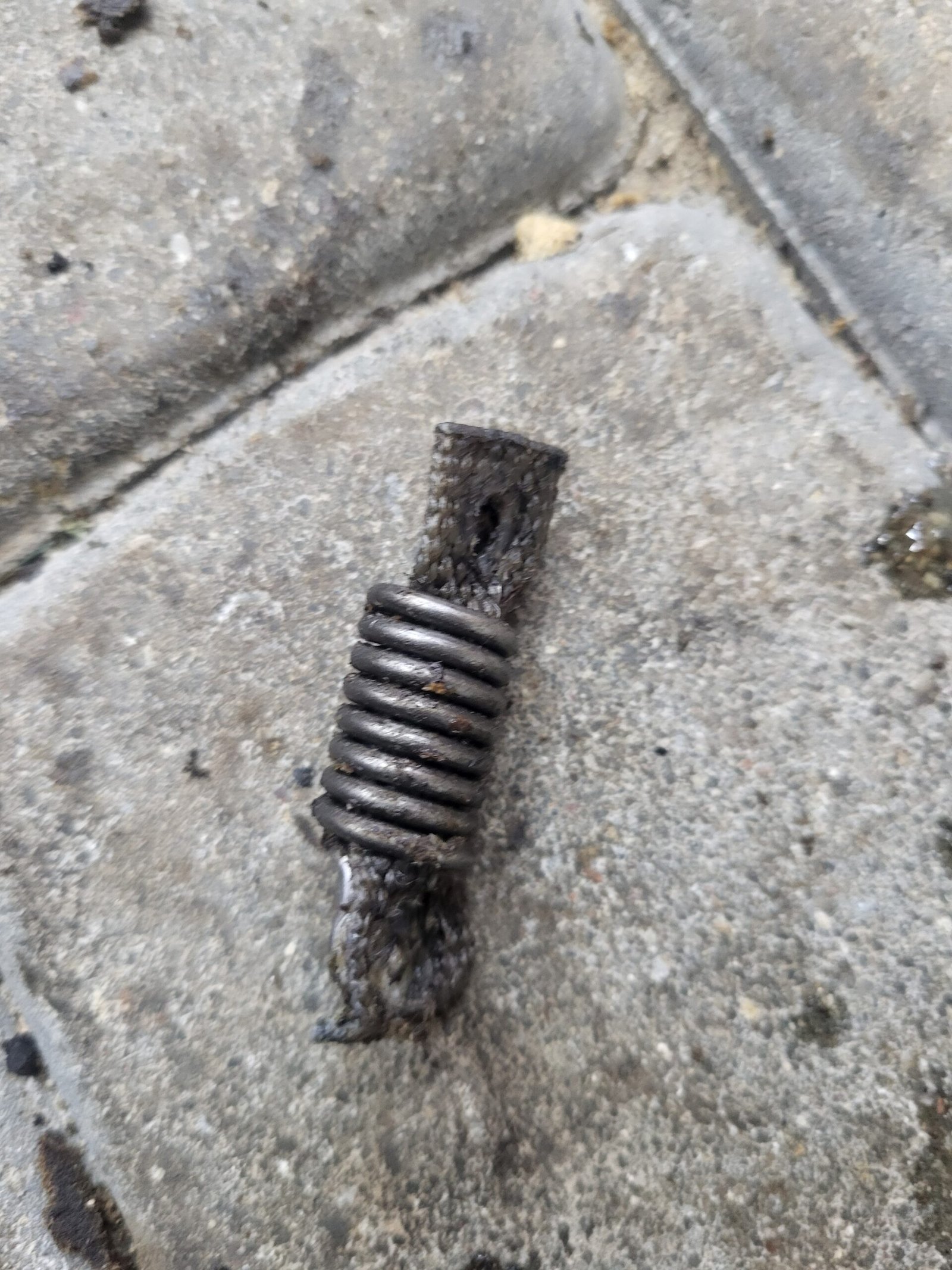 Husqvarna 40 Amortizatorius