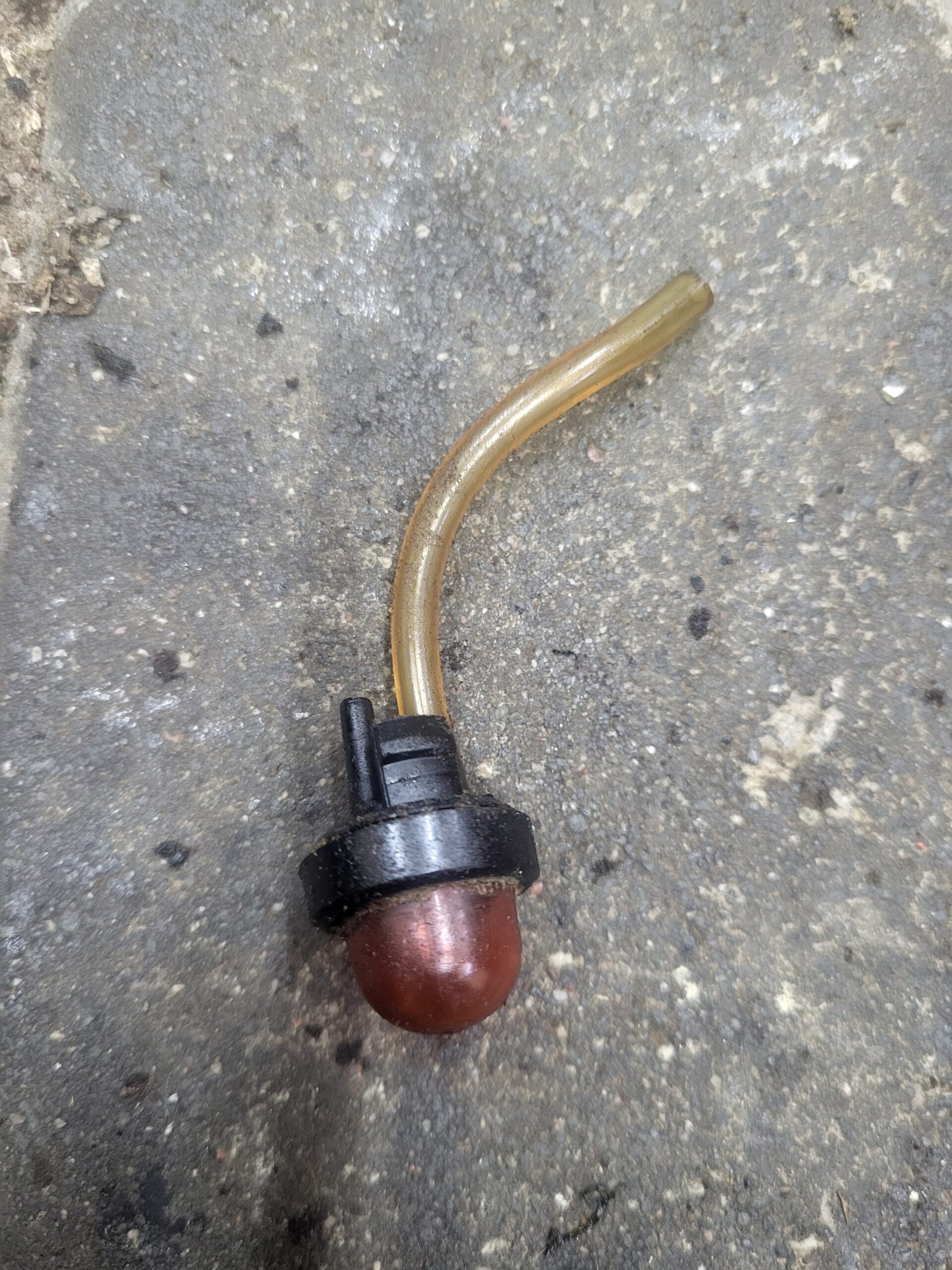McCulloch CS360 Pasiurbimo pompa