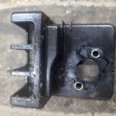 Alpina C50 Karbiuratoriaus laikiklis