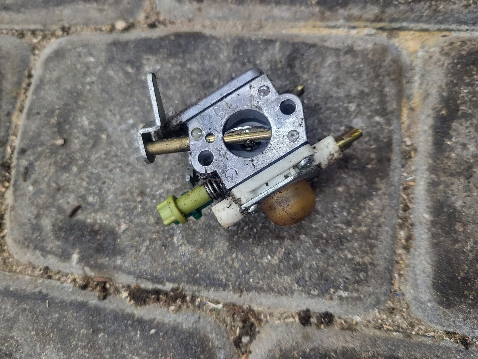 Partner HG55-12 Karbiuratorius