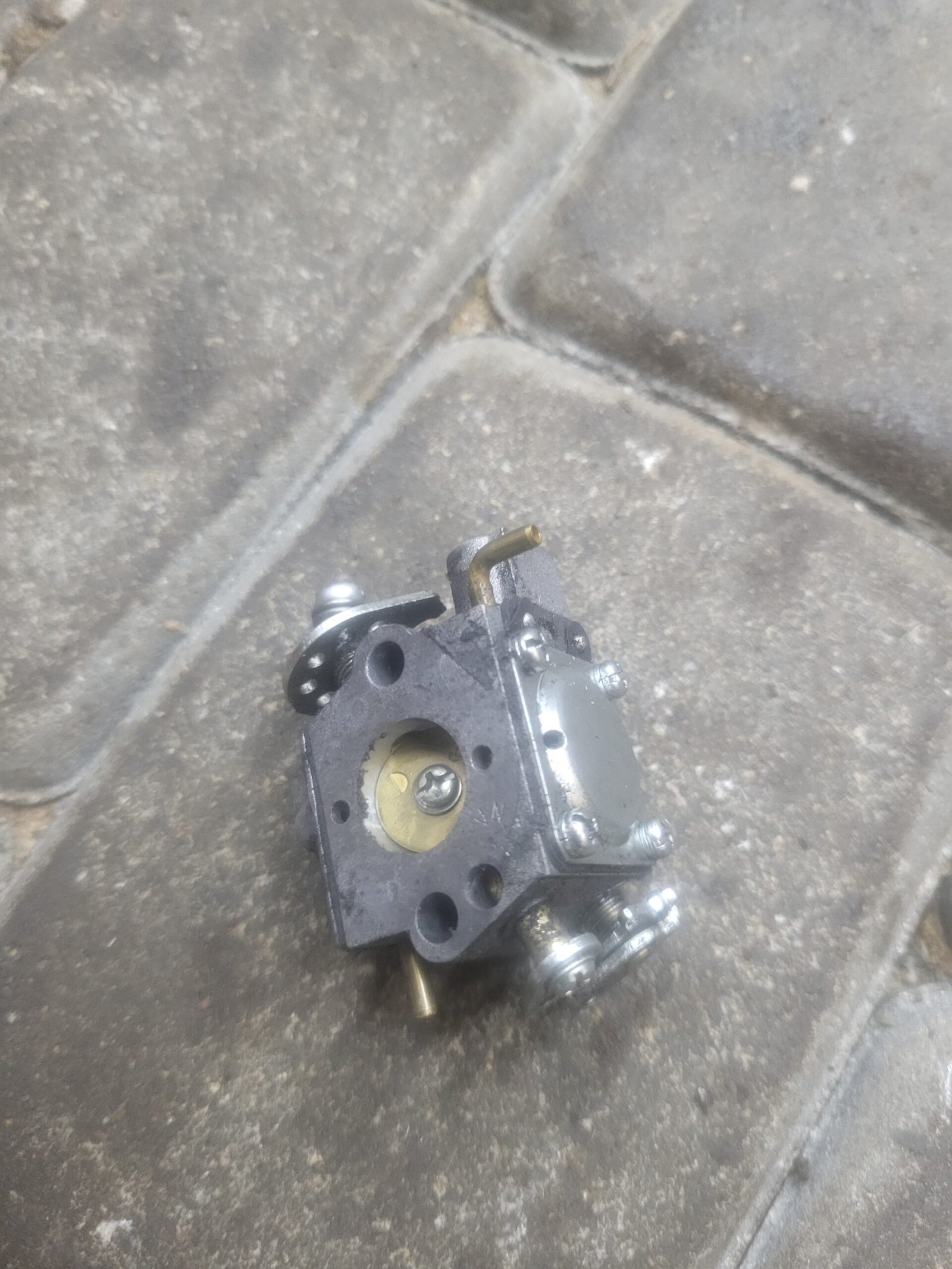Stiga SP350-14 Karbiuratorius A3733