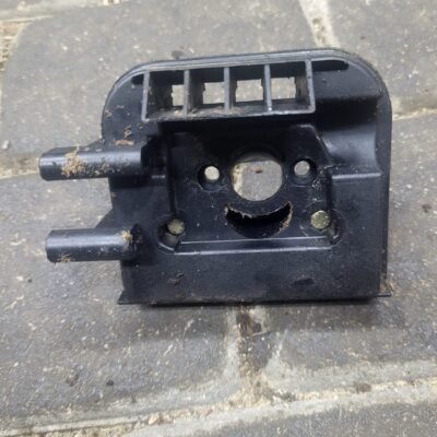 McCulloch MAC540 Oro filtro laikiklis