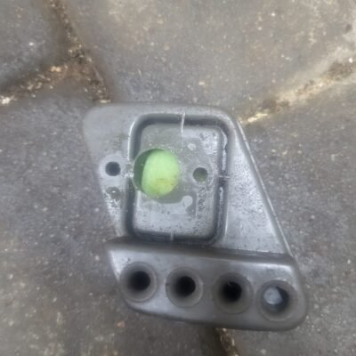 Husqvarna 18H Oro filtro laikiklis