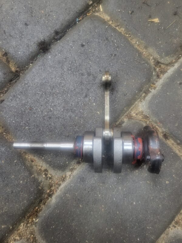 STIHL FS40 Alkūninis velenas