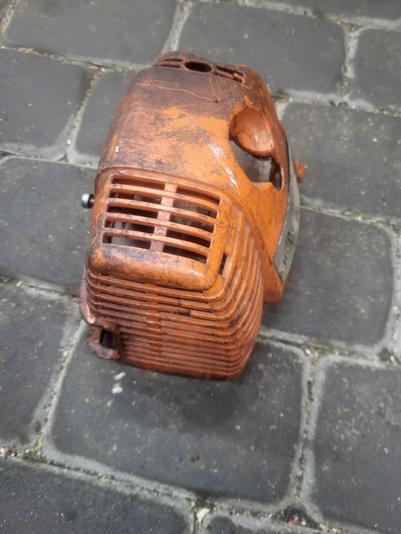 STIHL FS130 Korpuso dangtelis