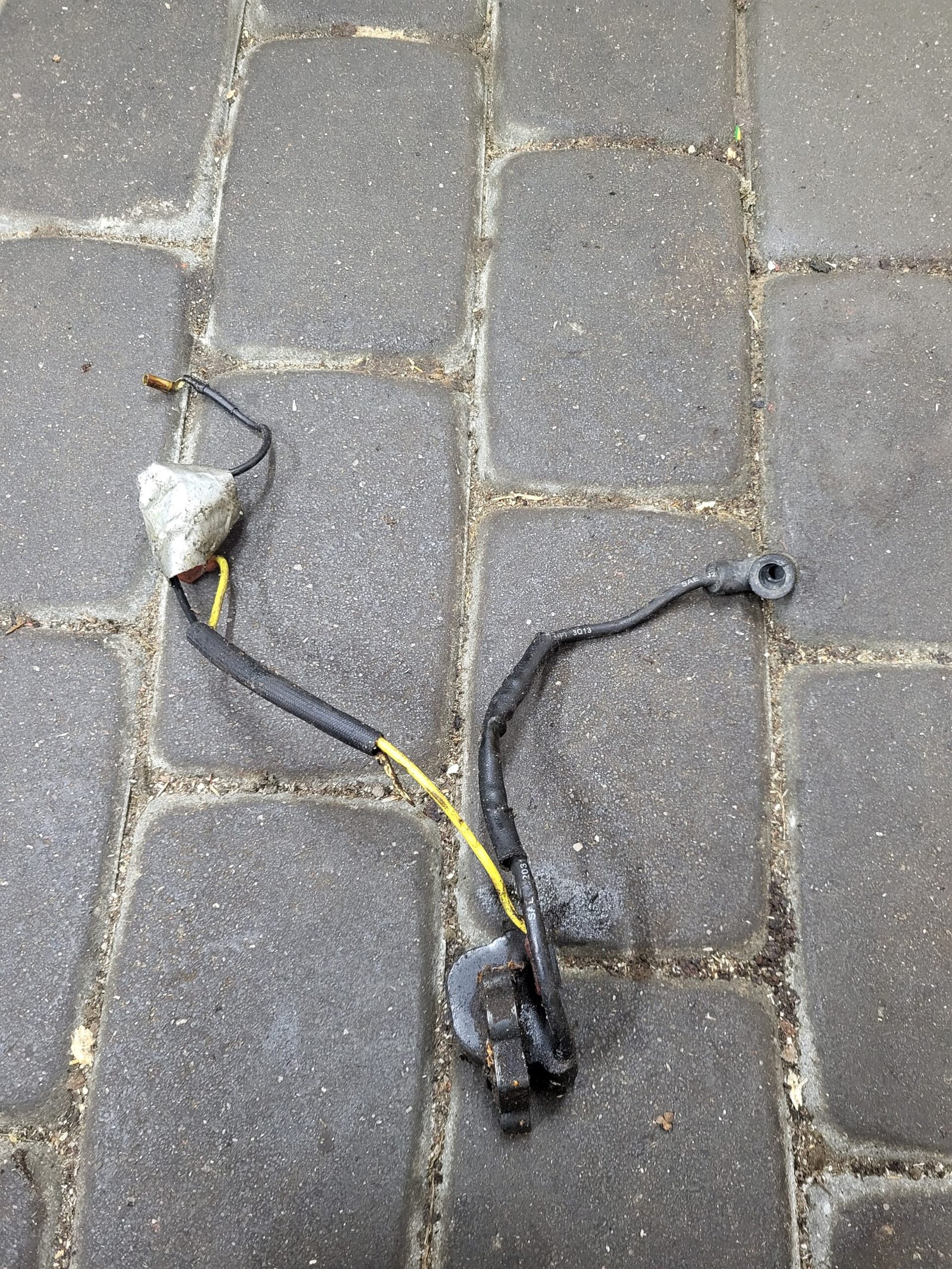 McCulloch CS330 Uždegimo ritė