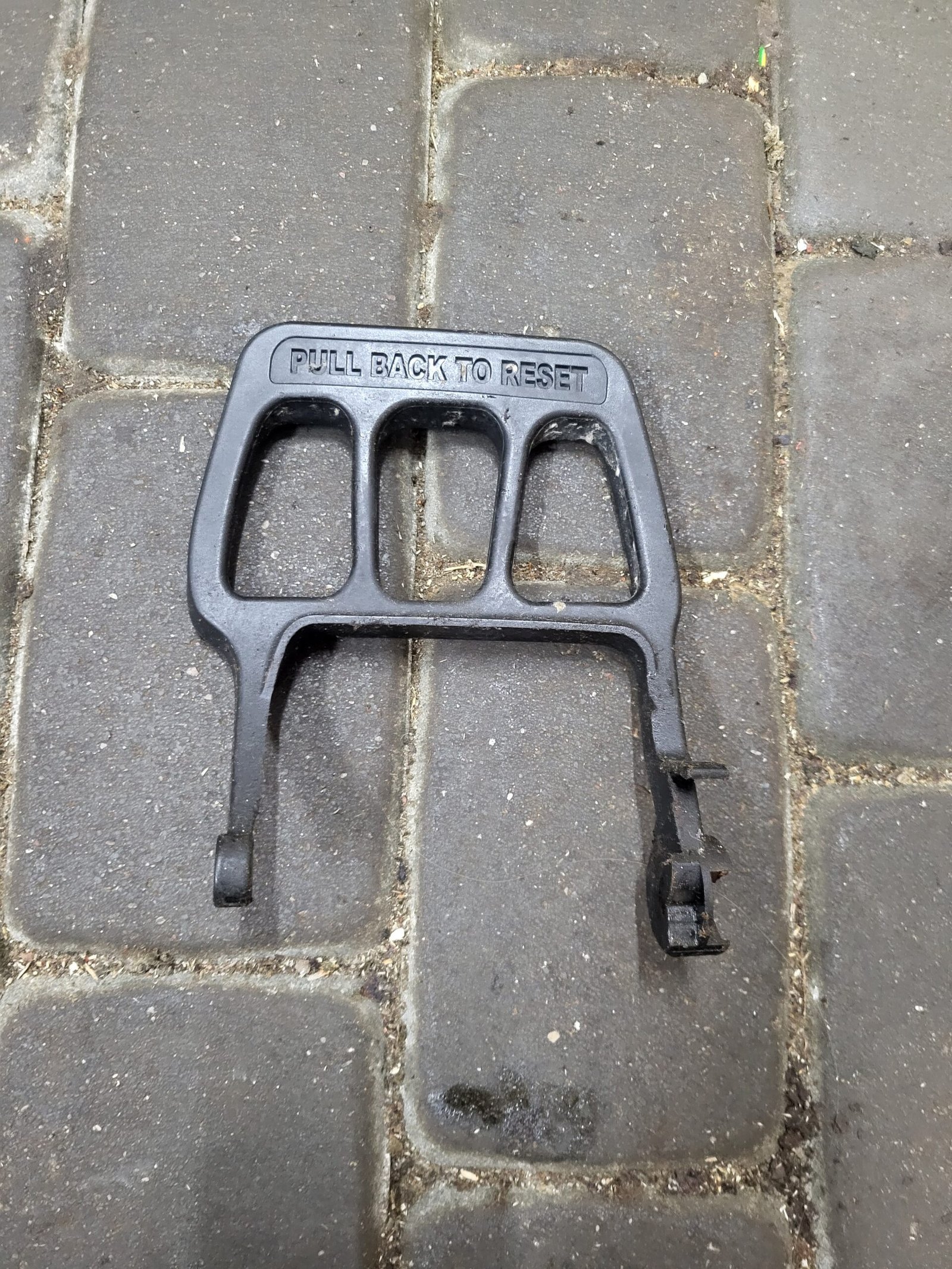 McCulloch CS330 Stabdžių rankena