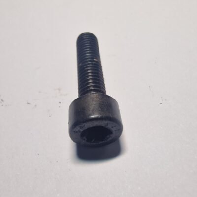 Jonsered GR36 Varžtas 28mm