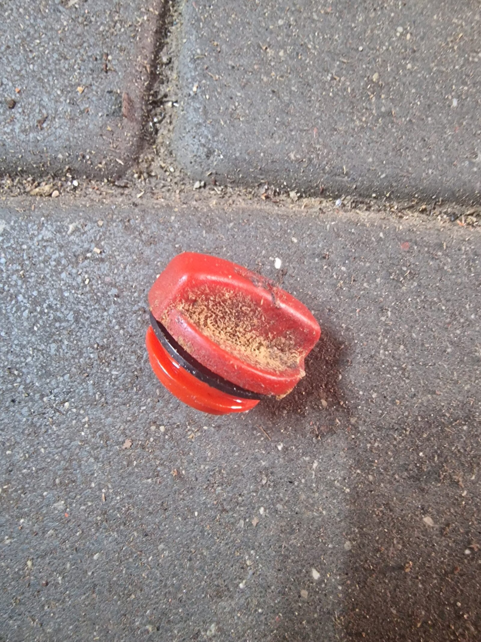 Hitachi CS33EB Kuro bako kamštis