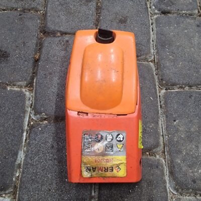 Kinietiško pjūklo Korpuso dangtelis