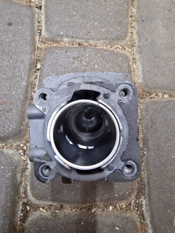 STIHL FS40 Cilindras - Image 2
