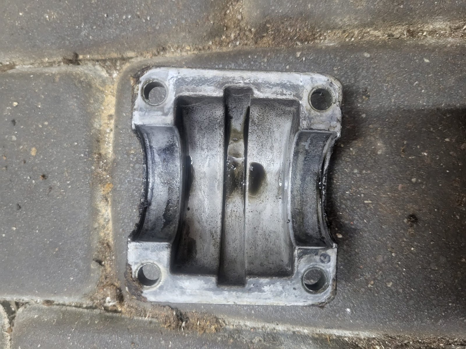 Partner 351 Variklio karterio dangtelis - Image 2