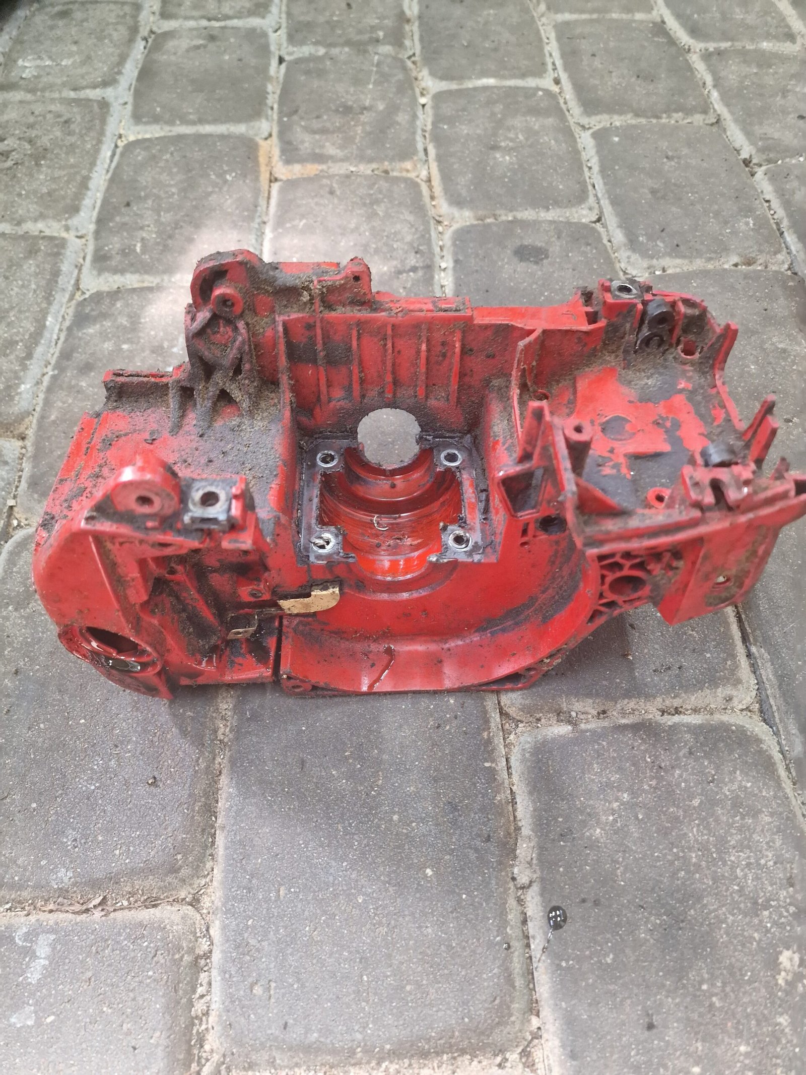 Jonsered CS2141 S Variklio korpusas A4982