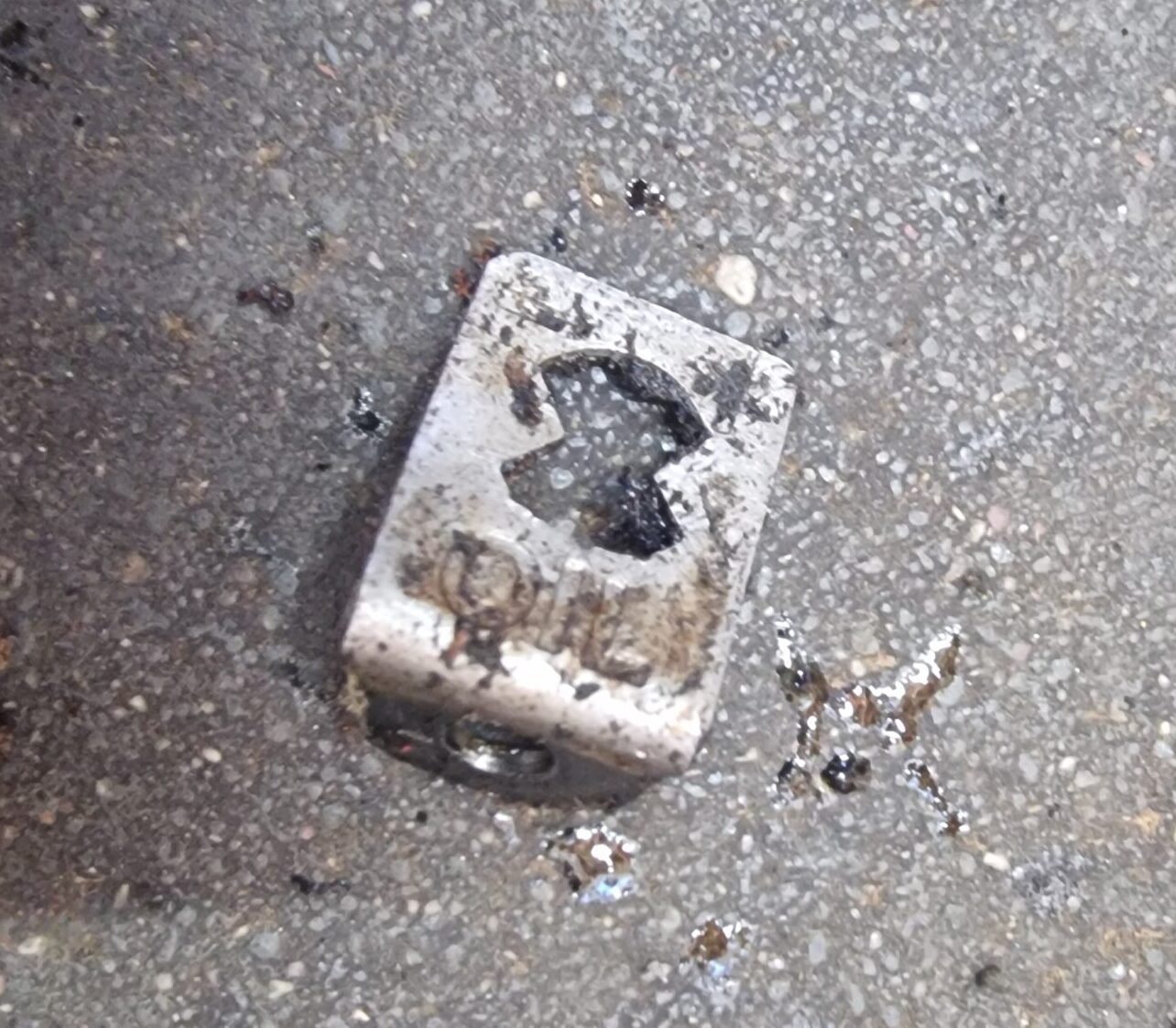 Jonsered 590 Laikiklis