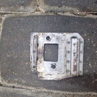 STIHL MS170 Grandinės juostos tvirtinimo plokštelė