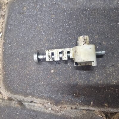 STIHL MS170 Grandinės įtempėjas