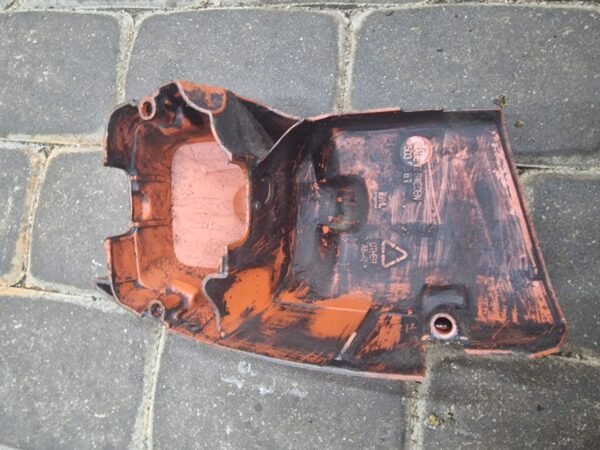 Husqvarna 357XP Korpuso dangtelis - Image 2