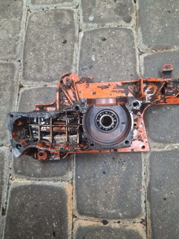 Husqvarna 357XP Variklio blokas, sankabos pusė - Image 2