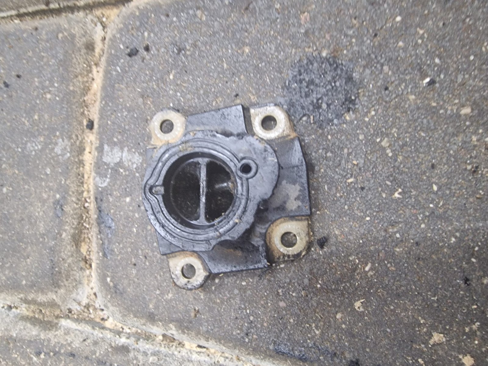 STIHL MS180 Įsiurbimo kolektorius