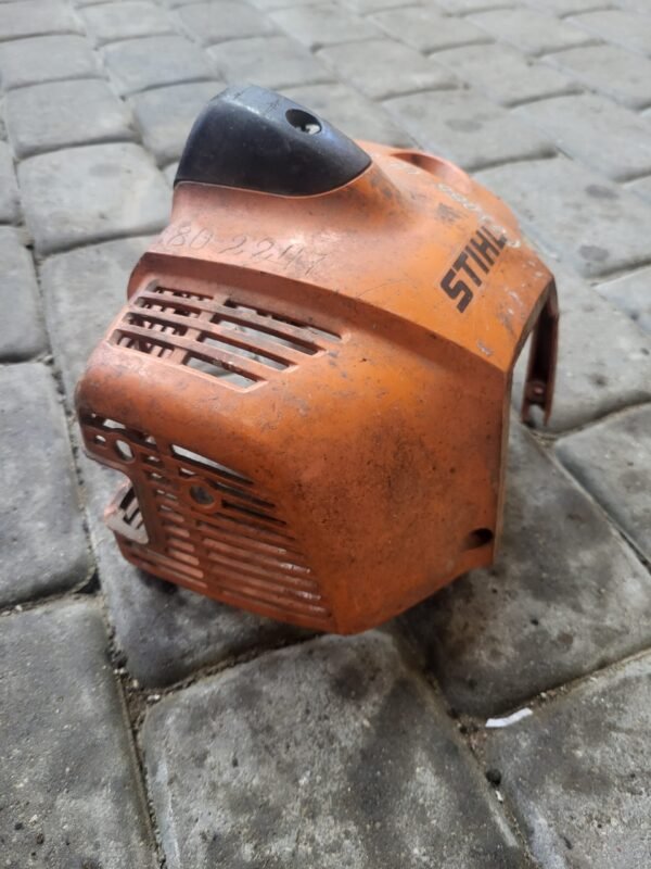 STIHL FS240-410 Variklio gaubtas