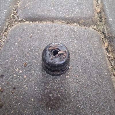 Hitachi CS33EB Amortizatorius