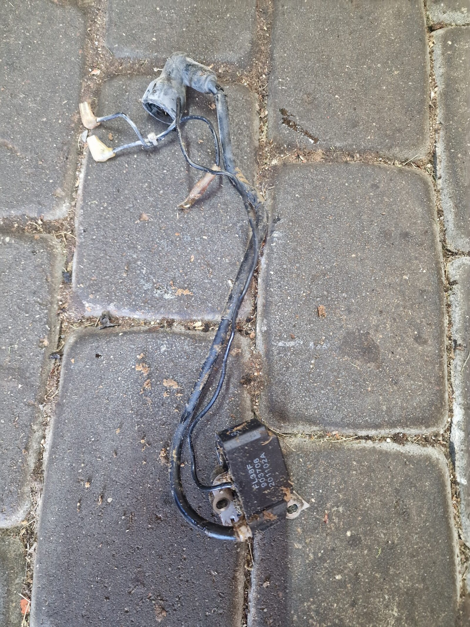 Lux Tools Uždegimo ritė