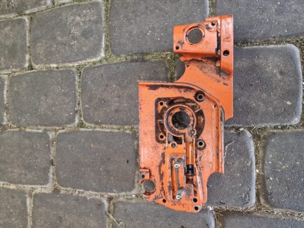 Husqvarna 51 Variklio blokas, sankabos pusė
