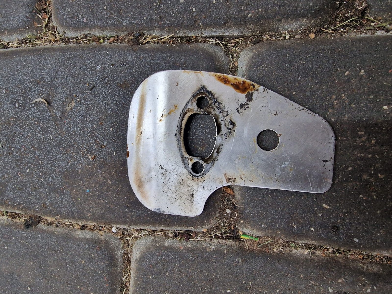 Jonsered CS2234 Deflektorius nuo karščio