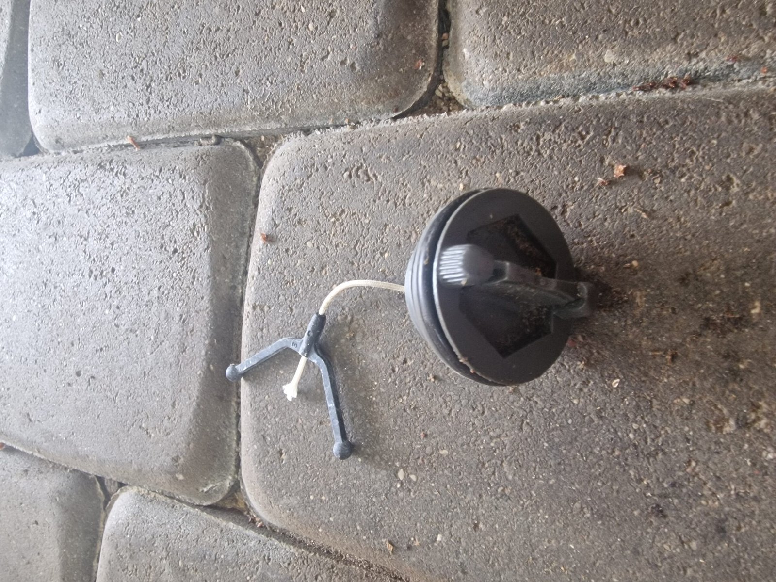 Husqvarna 36 Kuro kamštis