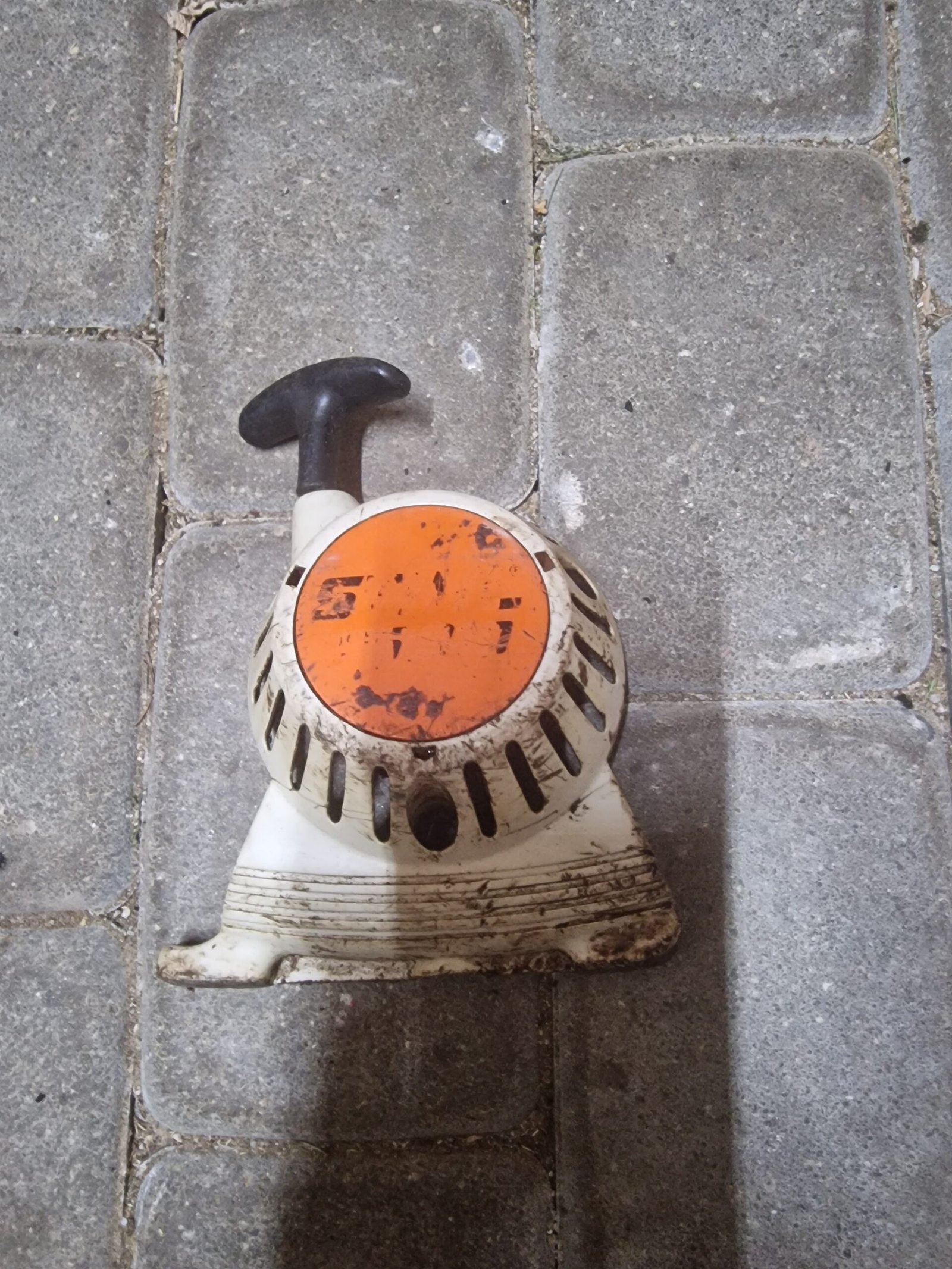 STIHL FS310 Starteris