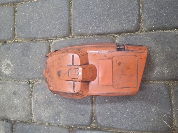 Husqvarna 357XP Korpuso dangtelis