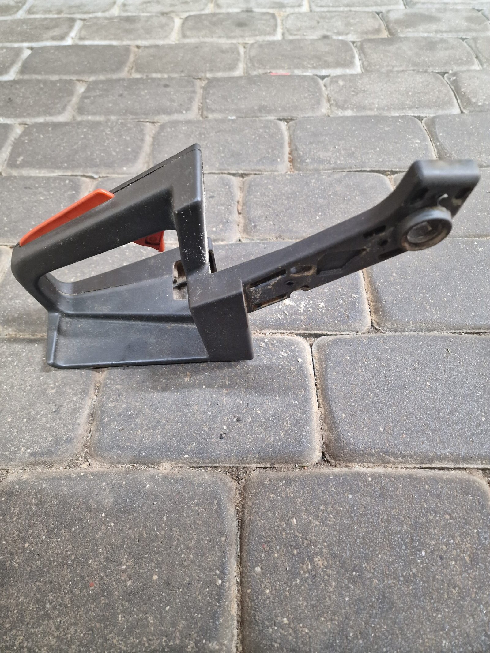 Husqvarna 40 Galinė rankena - Image 2