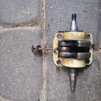 Husqvarna 40 Alkūninis velenas