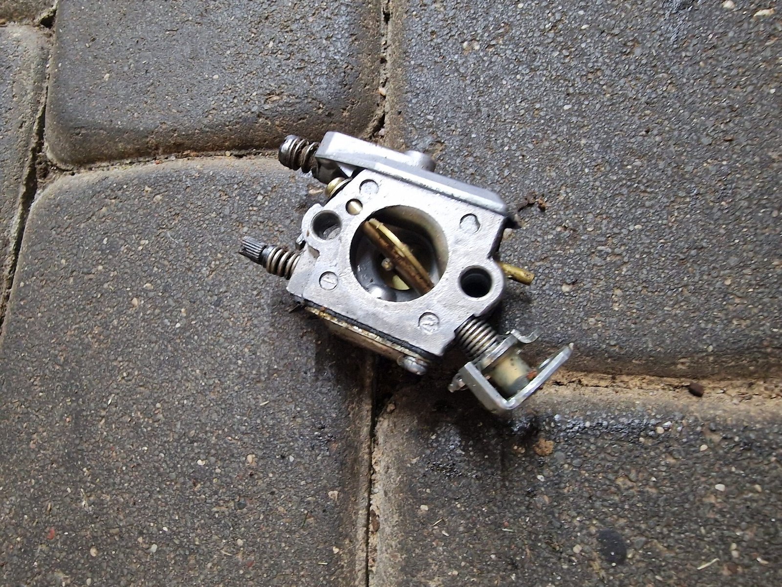 Jonsered 2035 Karbiuratorius - Image 2