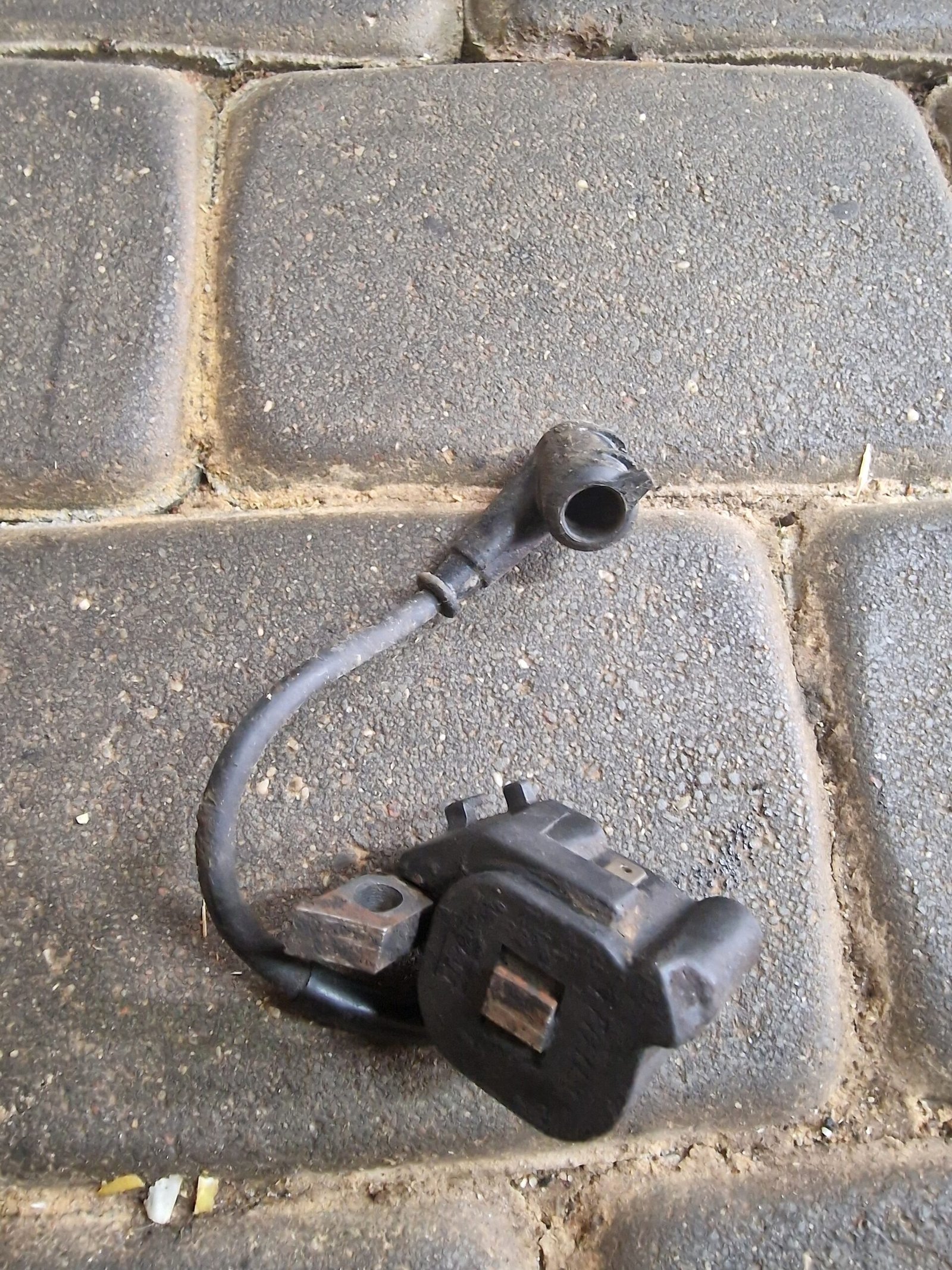 Partner B422X trimerio Uždegimo ritė